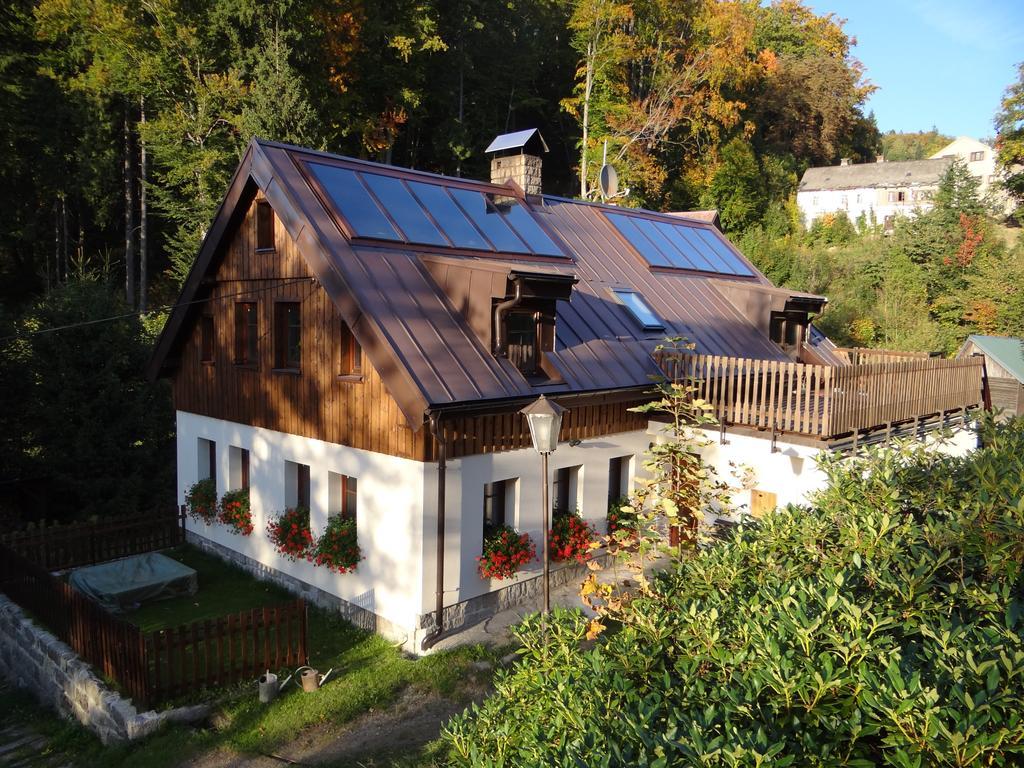 Penzion Pod Kopcem Janov nad Nisou Esterno foto
